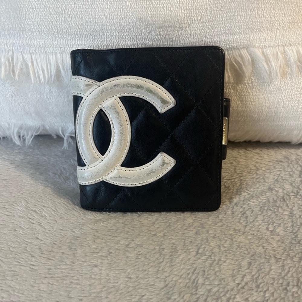 Chanel authentic Cambon line coco mark bifold leather wallet pink and black CC